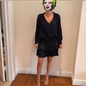 Long sleeve navy dress 🔷